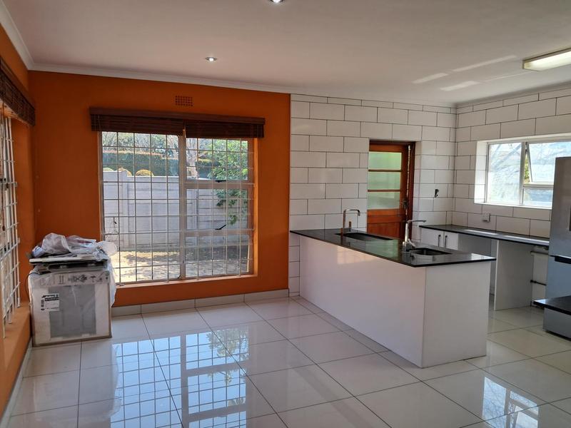 3 Bedroom Property for Sale in Vierlanden Western Cape